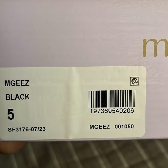 NEW!!!! Madden Girl Platform Rhinestone Bootie Black Kids Size 5 Women’s size 7 - Picture 10 of 12